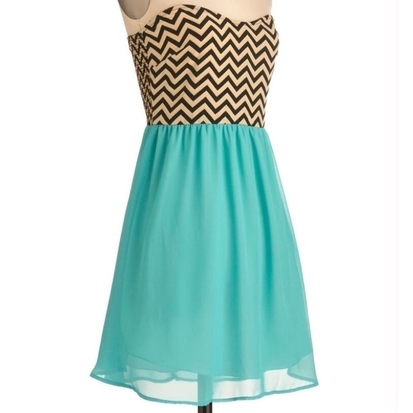 Modcloth Chevron top of the world dress large - Picture 4 of 7